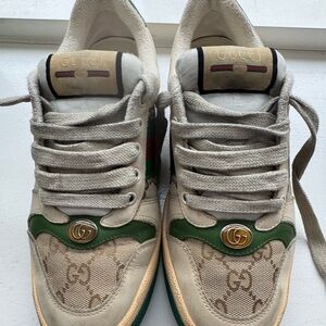 Gucci Beige and Green Logo Sneakers